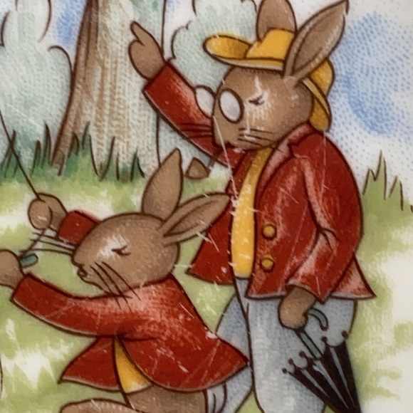 Royal Doulton Bunnykins Bowl, Flying Kites - Picture 4 of 8